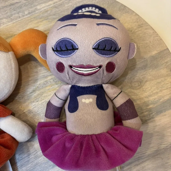 Five Nights At Freddy's 2017 Circus Baby Funko Plush - Picture 3 of 6